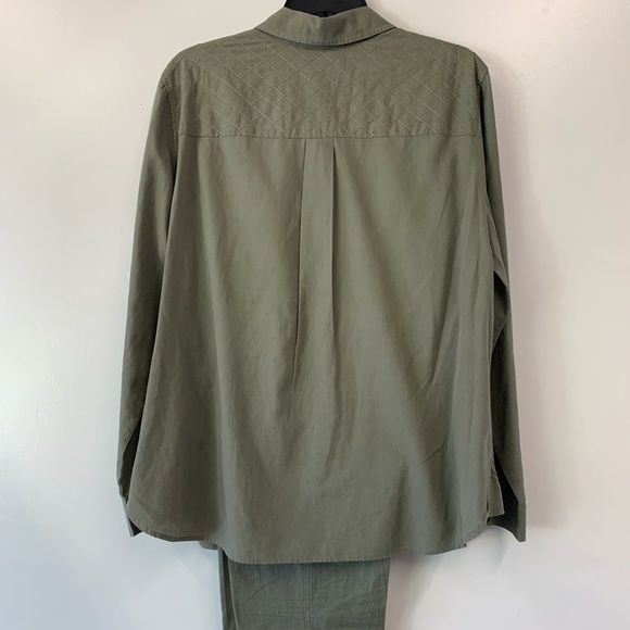 Chico’s Green Pant Set - Picture 2 of 11